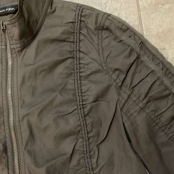 Casual zip up, mid sleeve cotton jacket, women’s size small - Picture 2 of 9